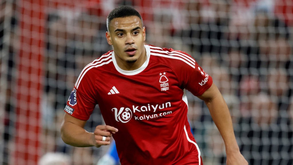 Balanced_View_'s tweet image. 5- Nottm Forest - Murillo

Between Murillo and Wood, will give it to Murillo. A great find for #nffc &amp;amp; beyond the eye catching solo runs, a seriously tenacious defender. Decision making has impressed me the most for someone so young. Nuno’s tight system allowing him to flourish🔴