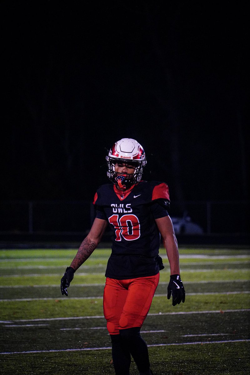 AaronCooperJr2's tweet image. hudl.com/v/2PzYE6 take a look at my season highlights

1,441 yards
53 rec
19 touchdowns 

10-3    My junior year❗️