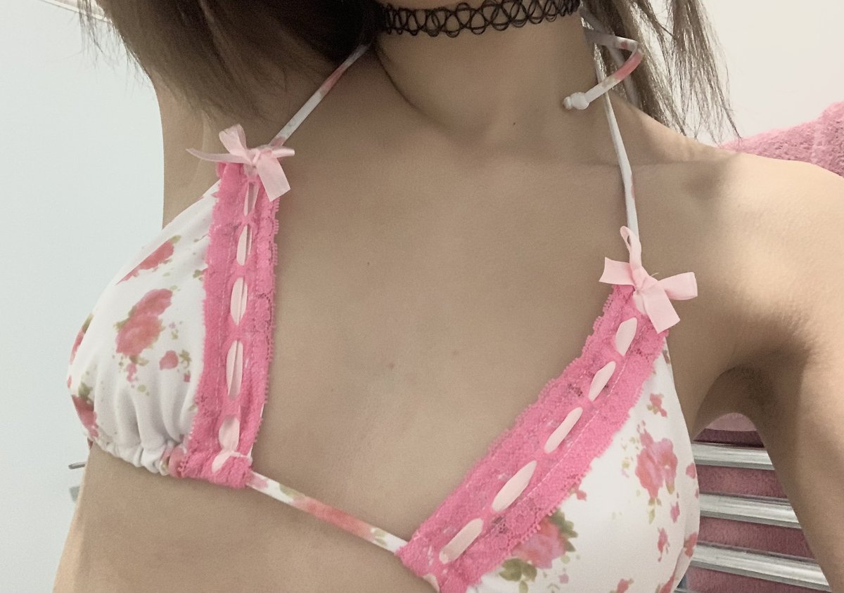 kittirexia's tweet photo. roses https://t.co/i7WsZXEove