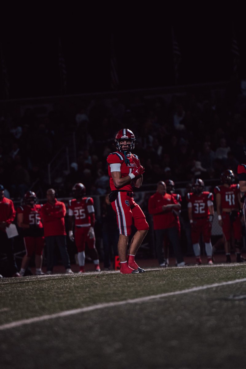 Honored to be named 1st Team All-Region DB
<a href="/PatriotsDC/">James Verenski</a> <a href="/raedwards8/">Richard Edwards</a> <a href="/azc_obert/">Richard Obert</a> <a href="/CodyTCameron/">Cody Cameron</a> <a href="/gridironarizona/">Gridiron Arizona</a> <a href="/alaqcfootball/">ALA QC Football</a> <a href="/BJMedia1/">BJ Media</a> <a href="/KevinMcCabe987/">Kevin McCabe</a> <a href="/ZachAlvira/">Zach Alvira</a> @AZPreps365Ben <a href="/AZHSFB/">ArizonaVarsity.com 🔥PREPS🔥</a>