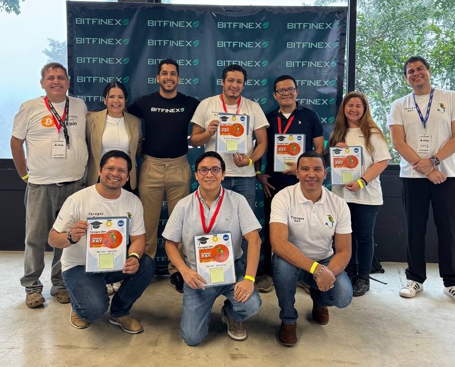 Me siento muy emocionado y satisfecho de haber #liderado este proyecto #TorogozPay, muchas horas de dedicación, esfuerzo y sacrificio.

Gracias a cada estudiante de <a href="/torogozdev/">Torogoz Dev 🇸🇻</a> 

Demostraso con #ProofOfWork sin andar pidiendo nada y lo hemos demostrado.

La misión esta cumplida.