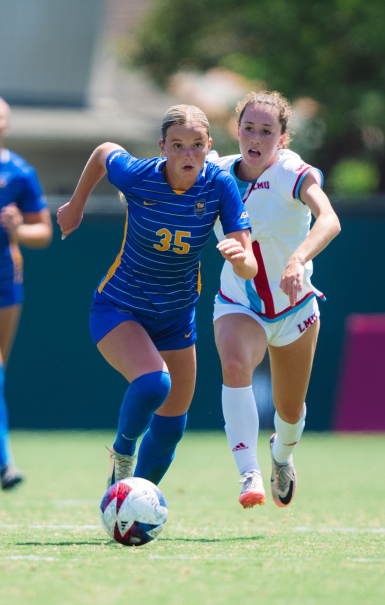 Really excited for this next chapter and looking forward to speaking with some great coaches next week! 

Position: OB/CB/MF 
Height: 5’6 
Highlights: youtu.be/MWgfcUkTGNk?fe…

#transferportal #womensd1soccer #recruitmentopen #acc #accsoccer 
<a href="/ImCollegeSoccer/">College Soccer Truth ™</a> <a href="/ImYouthSoccer/">ECNL/GA/Recruiting/College Soccer</a>