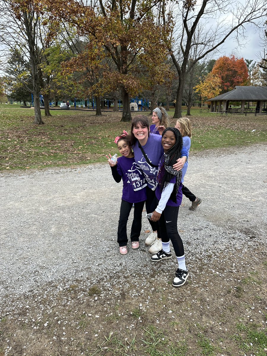 Today many of our superstars were shining. Our Girls on the Run made it to the finish line and our Robotics team made it to the finals, placed 3rd and won the Judges Award. Way to go, <a href="/SlaughterElem/">Slaughter Elementary</a> Superstars! ⭐️⭐️⭐️