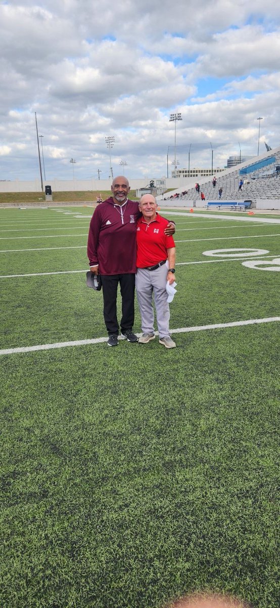 Heights Bulldogs Football tweet media