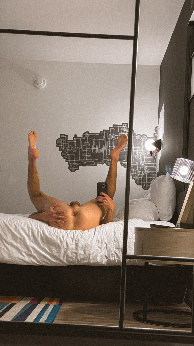 Needing loads 💦

#gayerotic #nude #hung #hungcut #fitlife #ass #penis #sweatygay #naked
