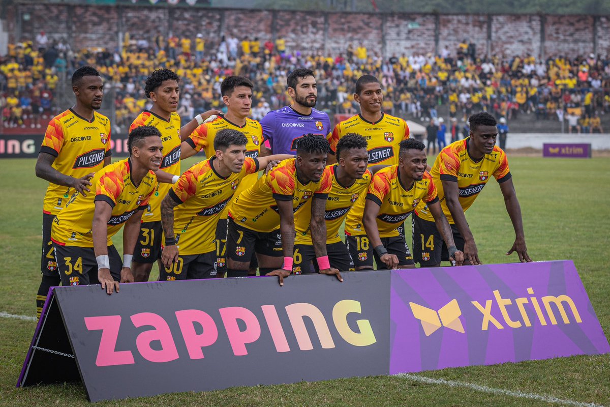 directfutbolec's tweet photo. #BarcelonaSC goleó 6x0 a #ElNacional y se consagró campeón 🏆🏆 de la #CopaZapping (partido amistoso)
⚽⚽⚽Hat Trick de Djorkaeff Reasco https://t.co/Hoxh8NSLK4