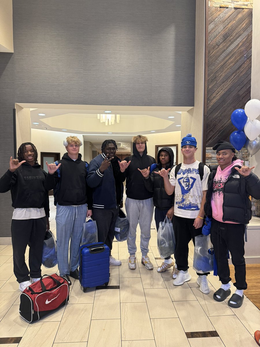 we out here in Provo !! Go cougs 🤙🤙<a href="/kalanifsitake/">Kalani F Sitake</a> <a href="/BYUfootball/">BYU FOOTBALL</a>