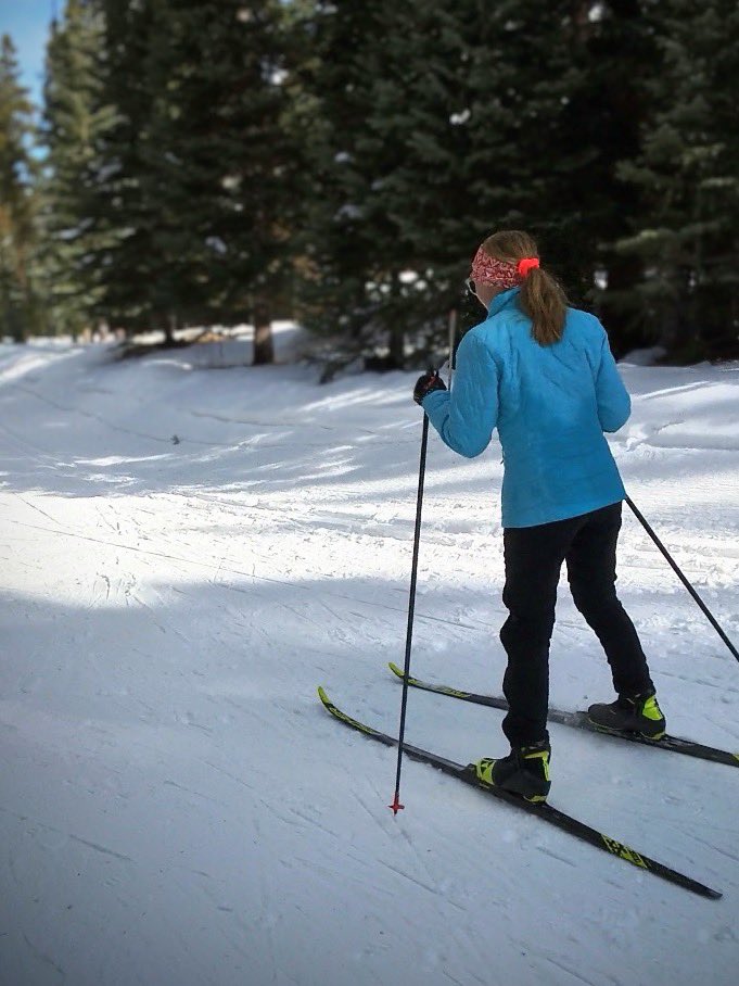 bwwilliams's tweet photo. first day out on skis this season at breckenridge nordic center! knocked out a few miles, shook out the legs, even ran into some friends i havenβt seen in a long time - great day to #getoutsideandplay #colorado #weareskiing https://t.co/8XmJnI5nFO