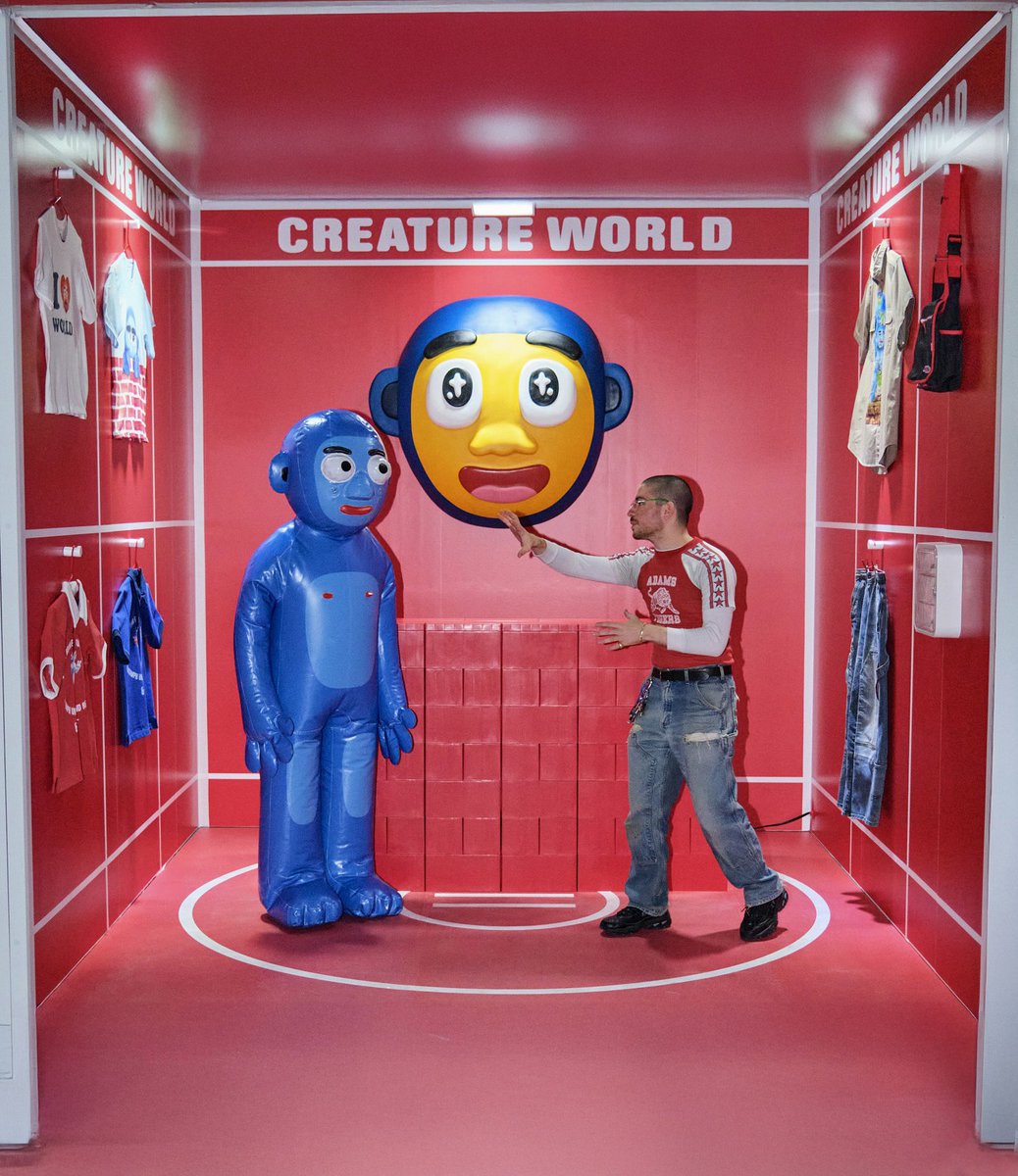 pop up shop at <a href="/Complex/">Complex</a> all weekend ❤️
📍las vegas