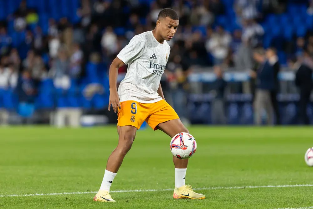 kantspelse's tweet photo. Mbappé fotbollsskor 2024: Lätta och snabba för stjärnan -  https://t.co/AVZ20lfaV9 

#fotboll #soccer #allsvenskan #premierleague #pl #kantspel https://t.co/OMAcBDNueY