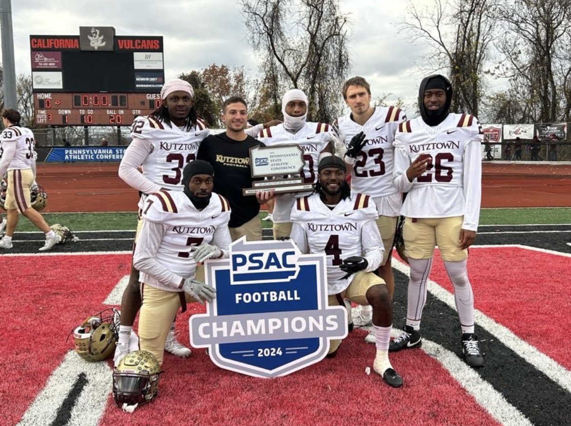 CoachWinicov's tweet photo. PSAC CHAMPS!!! 1-0 🐻

#BearsEat #GottaCareAboutIt https://t.co/gnbQovNS8B