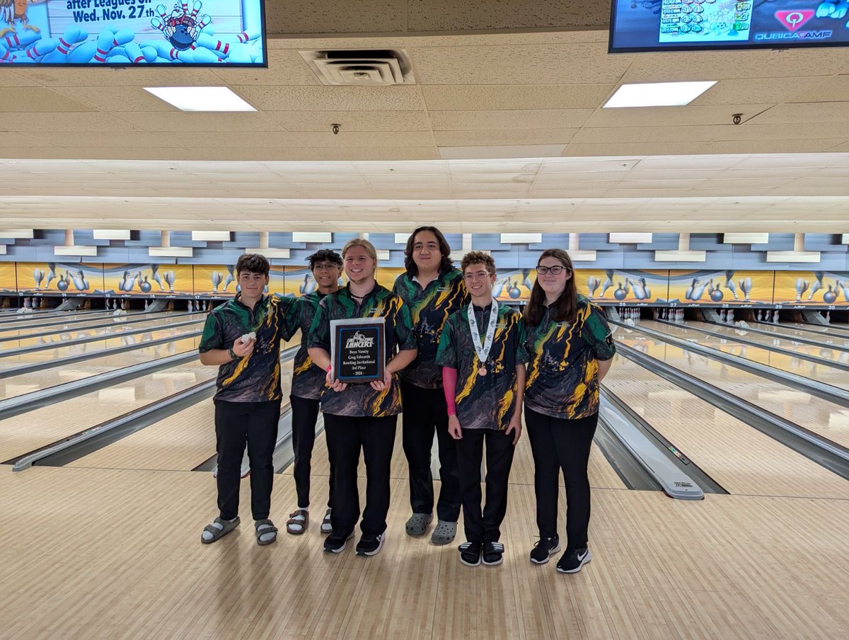 North/West Bowling Coop in action today at the Lake Park Invite.  Panthers and Hilltoppers take 3rd Place.  Nice job by all!