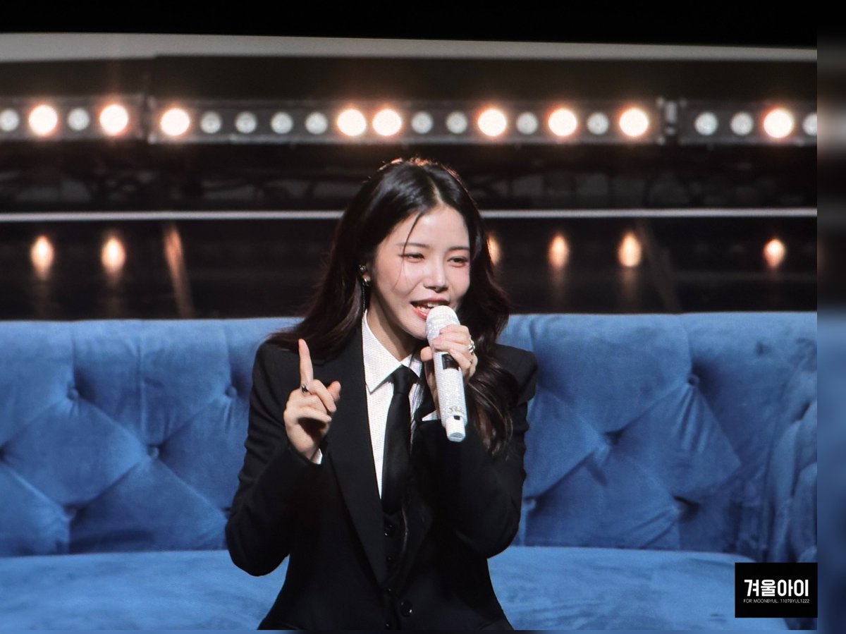 241117 SOLAR’s TALK CONCERT

🐰❤️

#MAMAMOO #SOLAR #마마무 #솔라