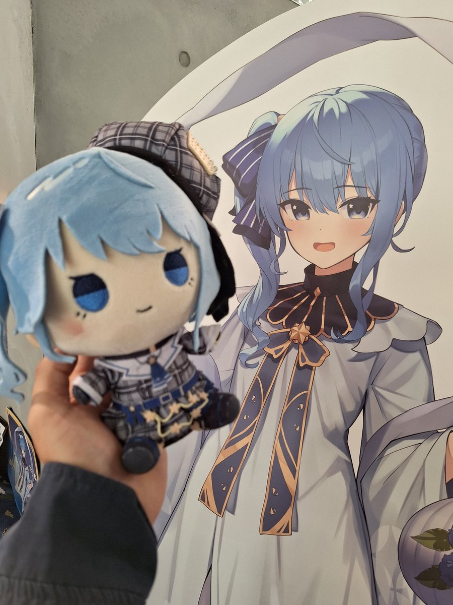 HisuiOgishi's tweet photo. 博多のホロライブランタン祭り行ってきました
展示物もすいちゃんの武道館ライブを祝っておる
#holo_lanternfes https://t.co/Up9rVnTCbw