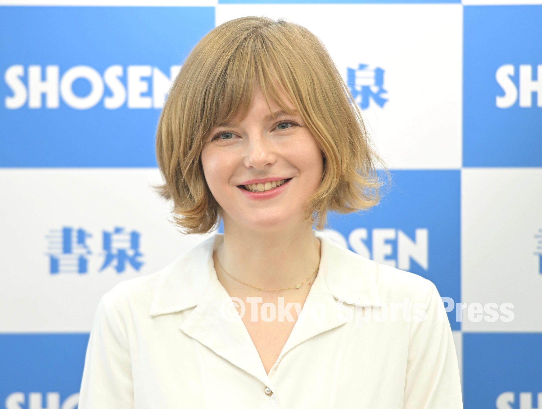 エラ・フレイヤ 写真集　百花繚蘭　YouTuber エラ・フレイヤ 写真集 百花繚蘭 – 丸善ジュンク堂書店ネットストア