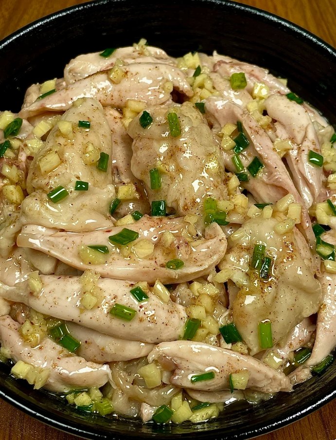 BeautifulHunan's tweet photo. 我做的葱姜鸡，你觉得怎样?What do you think of my chicken with ginger and scallion?#湖南 #美食 #湘菜 #Hunan #FoodieBeauty https://t.co/9u2aL9np12