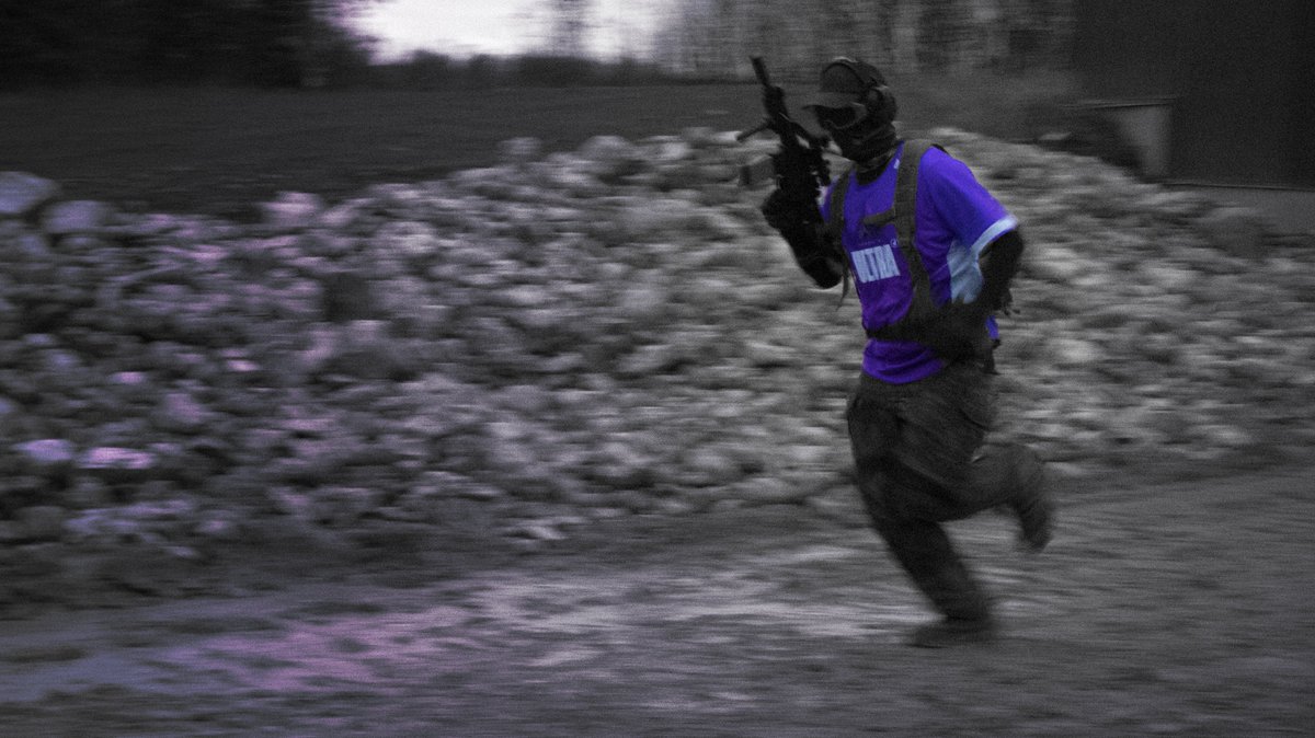 sweating in game and on the airsoft field. <a href="/TorontoUltra/">TorontoUltra</a> 

btw... can you guys edit this to make it look better...?

(PLEASE NOTE THIS IS NOT A REAL GUN)