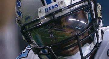JTStephens50's tweet photo. @Zepp1978 Not the most iconic but one of the coolest photos I’d ever seen. when Tillman shut down a man that used and abused corners every week, this picture was the perfect recap to the game. Tillman was in Megatrons head all game. https://t.co/5CGBsrp2UO