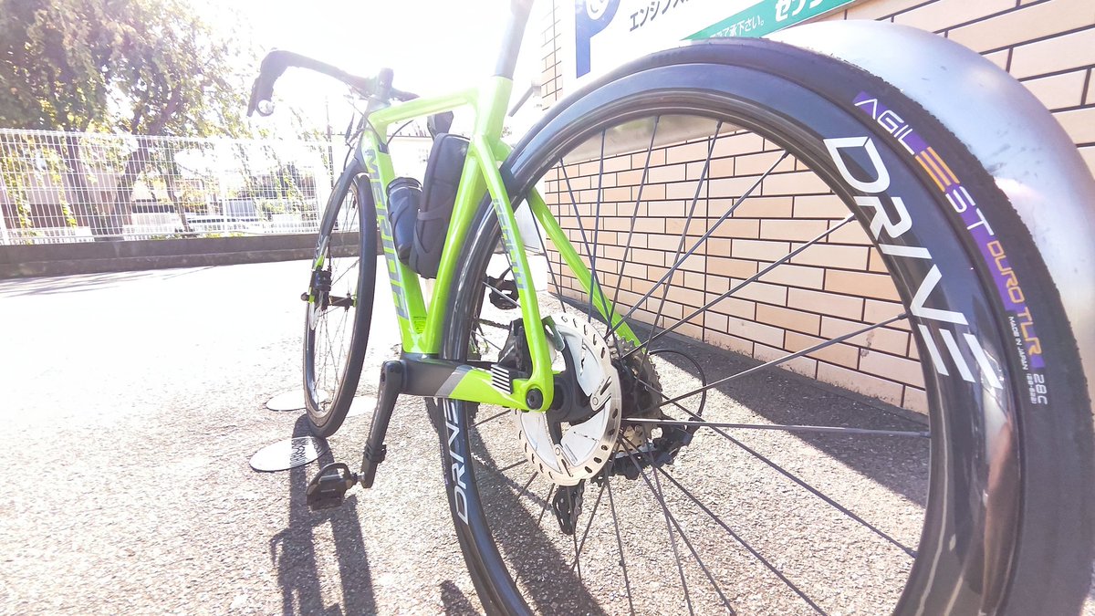 bicycle_info55's tweet photo. ホイール変えた変化に感動!TLRも!🤩
#DRIVE40D #アジリスト #TLR https://t.co/WH4FQZTbQi