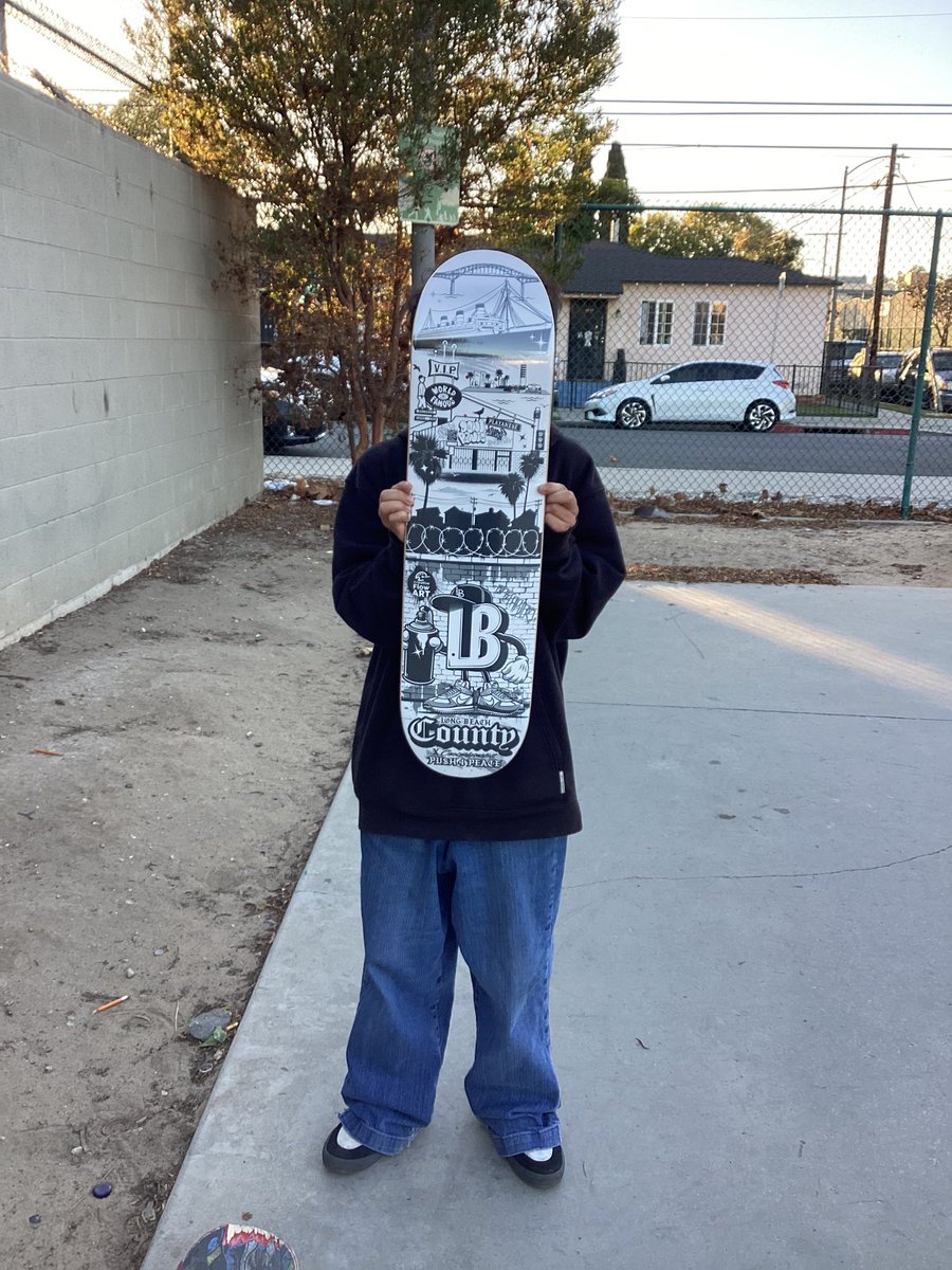longbeachcounty's tweet image. Dude I don’t think I told y’all we have a sale going on for the new decks, it ends at midnight 😭. 
👇👇👇👇👇👇👇👇👇👇
Longbeachcounty.com/shop