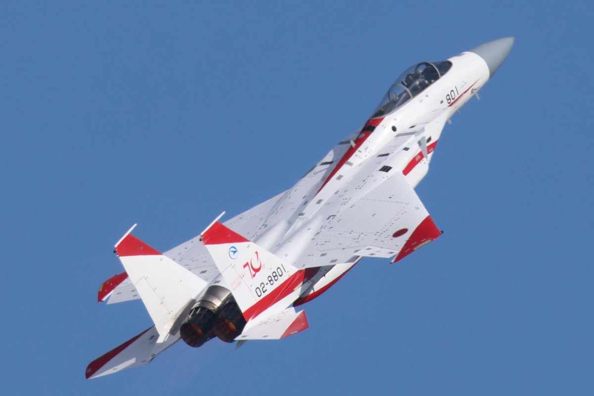 nerv00165's tweet photo. 【航空自衛隊 岐阜基地 航空祭】
11/17(日)
F15-801特別塗装機
「航空自衛隊70周年」を記念した白赤デザイン
801はF-15Jの初号機で、元アメリカ空軍のF-15Cとして米ボーイング社の工場で誕生し、F-15Jとして1980年7月15日に航空自衛隊に引き渡された数少ない激レア機体です

#F15
#岐阜基地航空祭2024 https://t.co/fsYr1vEHZY