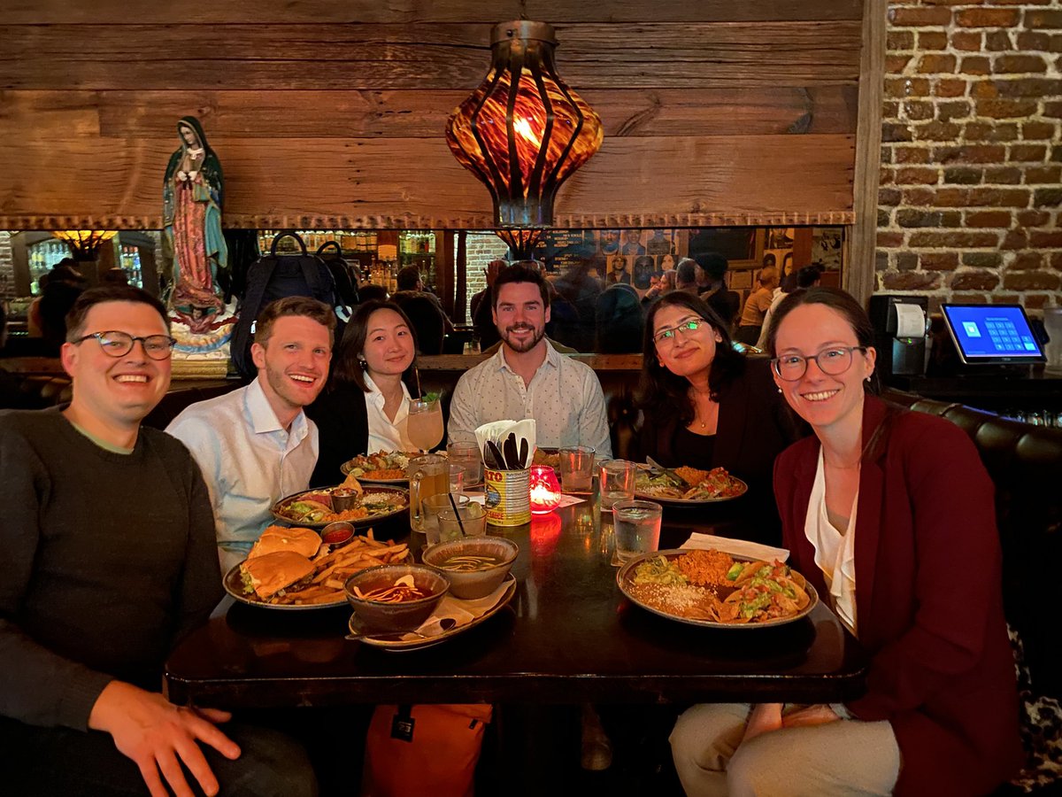 LN_DS's tweet photo. Thank you @ctosociety for inspiring us yet again with interesting talks, debates and posters. It is always great to connect with sarcoma dedicated people, this time while enjoying the beautiful San Diego.
#CTOS2024 #CTOSTweeTOS https://t.co/E6FdIZnuX0