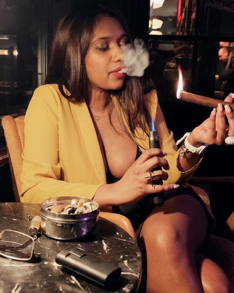 ModelShiromi's tweet photo. Shiromi Wickramasinghe😍😍😍 https://t.co/yls2MdRs6X