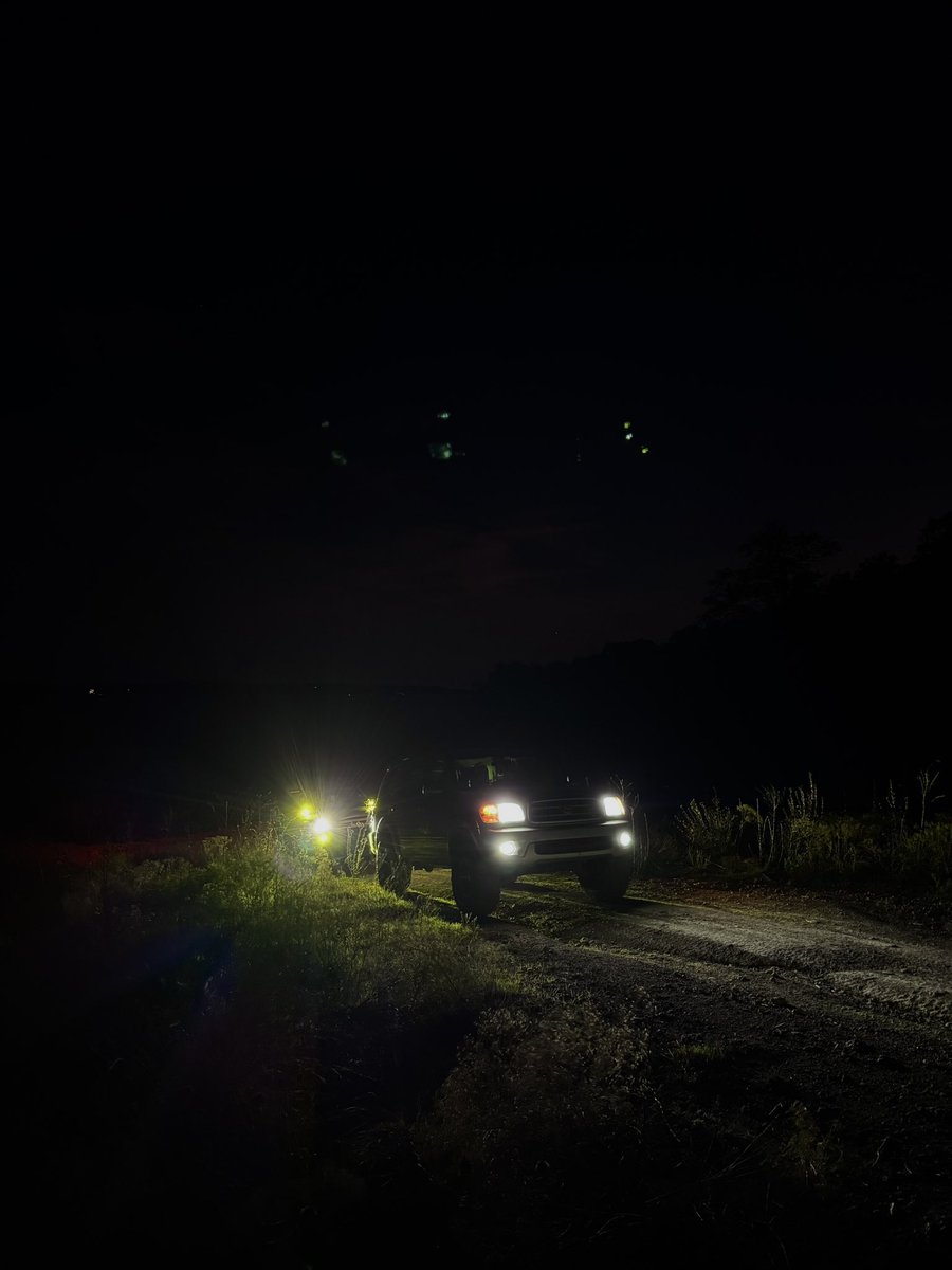didn’t catch any fish tonight but did get some decent pictures of the 4Runner