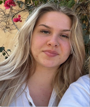 TrueCrimeUpdat's tweet image. #MISSINGPERSON UK - Tillie-Mae Goldup, 15 &amp;amp; Chloe Newall, 15

LAST SEEN: 8.00pm Saturday 16th November at #Womersley

FREQUENTS: #Pontefract #Wakefield #Askern #Doncaster #Northampton

Tillie-Mae: 5&apos;0&quot;, medium build, blonde hair, fake tattoo behind left ear

LAST SEEN WEARING:…