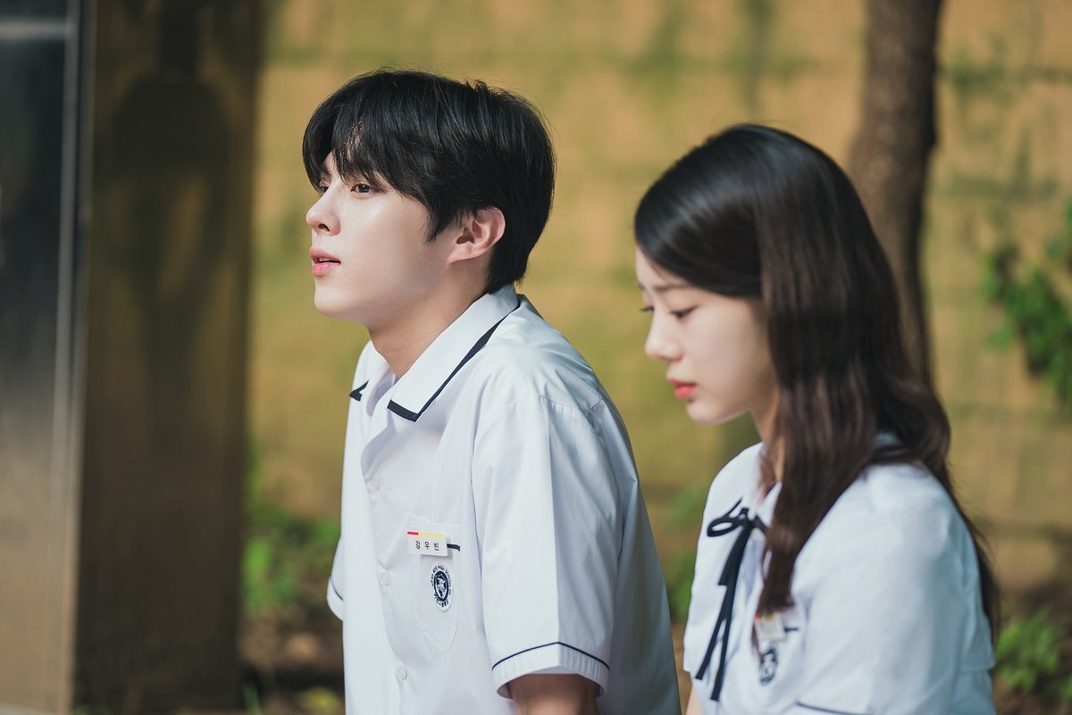 saintwoojun's tweet photo. Social Savvy Class 101 ig update ❤️
#0thPeriodIsInssaTime #0교시는인싸타임 #SocialSavvyClass101
#김우석 #KIMWOOSEOK #KangNaEon #강나언 #ChoiGeon #HanChaeRin https://t.co/4XrpJlB3dO