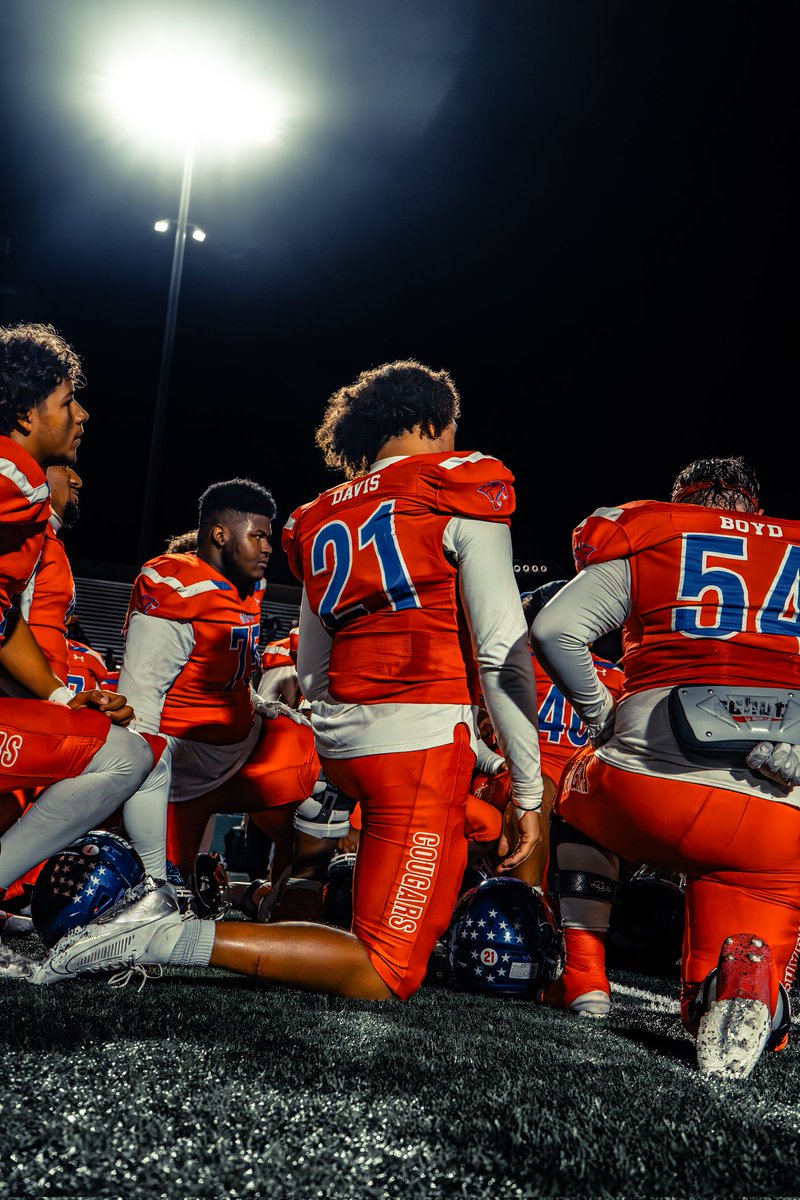 davis_dycin's tweet image. Junior year is a wrap💯

Check out some of my Junior year highlights.
hudl.com/v/2QkSrL

⭐️88 TKLS
⭐️57 Solo
⭐️25 TFL
⭐️13 SKS
⭐️ 1FF

6&apos;4&quot;, 235 pounds, GPA 3.9

@Coopercoogs1 @Darkace08 @USArmyBowl @adamgorney @CoachTMcCormick @Coach_Hadnot