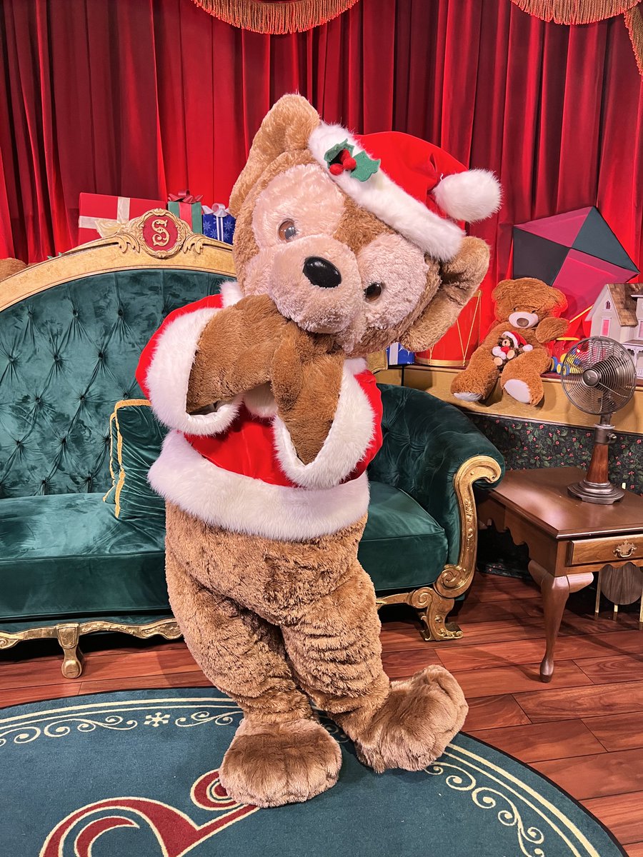 mickeynet028's tweet photo. いやーほんとに可愛過ぎました🥰

サインも書いてくれますよ🥰

#MNWDW #WDW #2024Nov  #WaltDisneyWorld #ディズニーワールド #ウォルトディズニーワールド 
#ハリウッドスタジオ #HollywoodStudios 
#ジョリウッドナイト #JollywoodNights  #ジョリウッド https://t.co/ASE2fXbksE