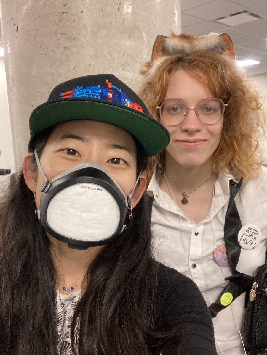 JuliaMinamata's tweet photo. @PIZZAPRANKS look who I met today! @cis_ash! https://t.co/qL82bwbJZY