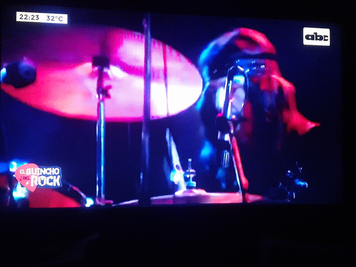 Viviana_Florent's tweet photo. Como cada sábado #QDR
@ABCTVpy @Fedearias77 🍻 https://t.co/FLqTi5AvLN