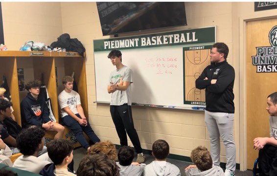 WFHS Basketball tweet media