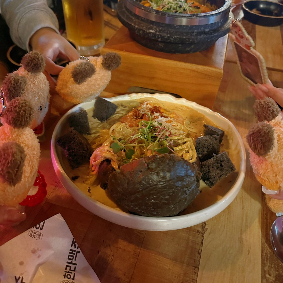 rbzttt_'s tweet photo. 🦊🍽️ https://t.co/JoSAsF66KV