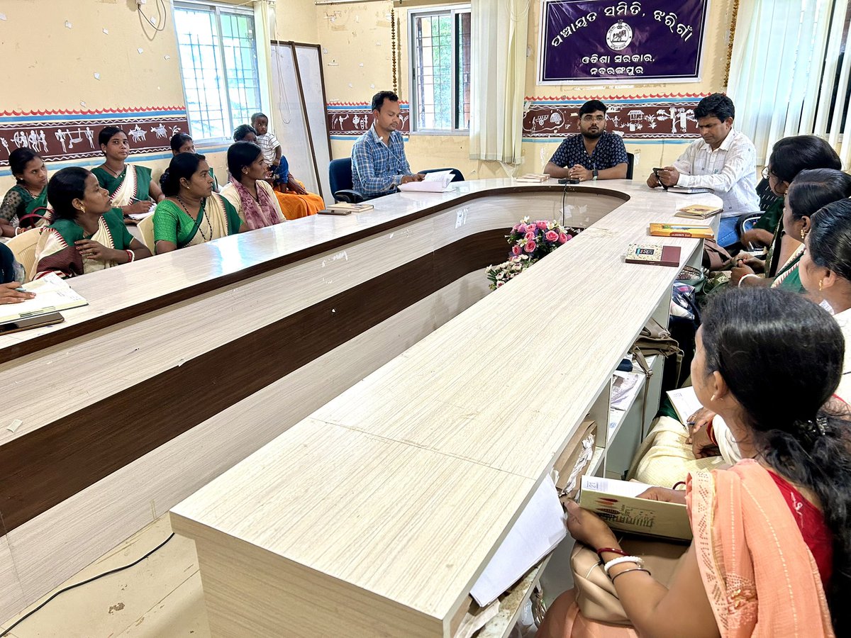 Subham_S_M's tweet photo. #Dissemination_of_information_regarding_Skill_Development_to ground level officials https://t.co/2G2PXgIFF1