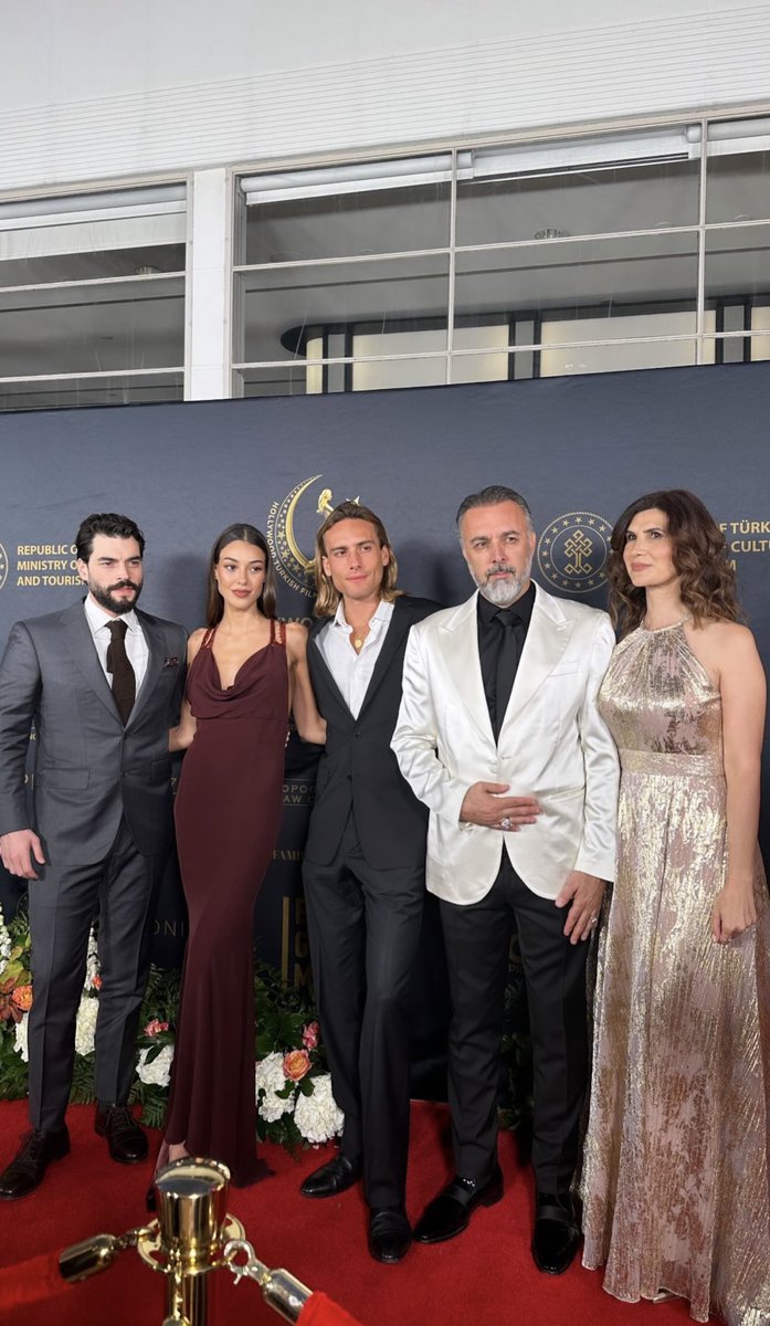 Dilan &amp; Akin Akınözü at the Hollywood Turkish Film and Drama Days Festival. 

#DilanÇiçekDeniz