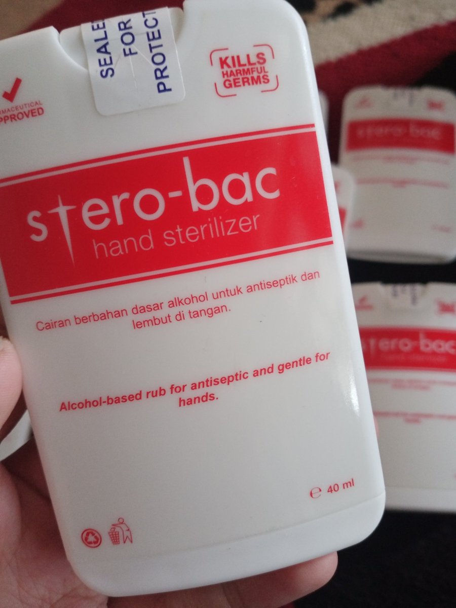 Aurora9212's tweet photo. Pagi kakmin @infomalang 
Aku jual hand sanitizer sterobac 5.000an aja. 
Tp stok g banyak. Yg minat boleh japri yaak.
📍 Kotalama 
Maturtengkyuu
#pasarmingguinfomalang https://t.co/AvtWHqx8GA