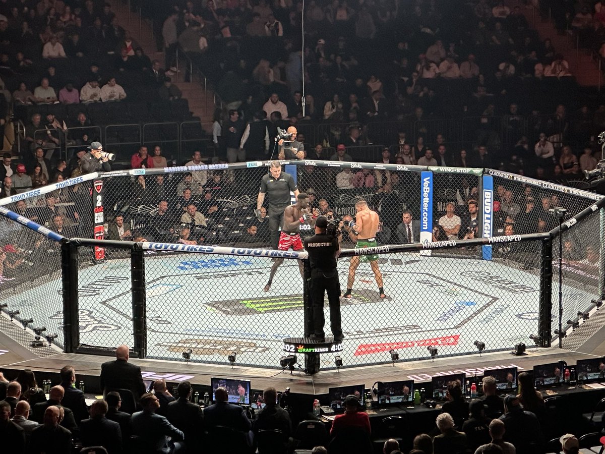 Let's goooo! <a href="/ufc/">UFC</a> 309 let's gooo! With <a href="/TommygWinsAgain/">Tommy G</a> <a href="/AMAFightClub/">Mike Constantino</a> and <a href="/lhoff526/">Hoffman</a> #UFC309
