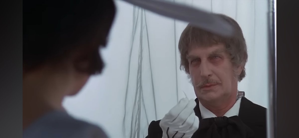 bloodybeautymfx's tweet image. Looks like she got to bone Phibes. And @ImbrugliaJim wants to put his bone in her. #svengoolie #DrPhibesRisesAgain