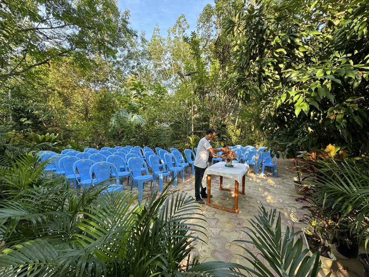 Mrinal_MLA's tweet photo. The #SundayClass on #PracticalEnvironment which I hold every Sunday in our house was closed for many days due to the demise of my mother. I am starting the class again from today. https://t.co/ZVyG1ldvwZ