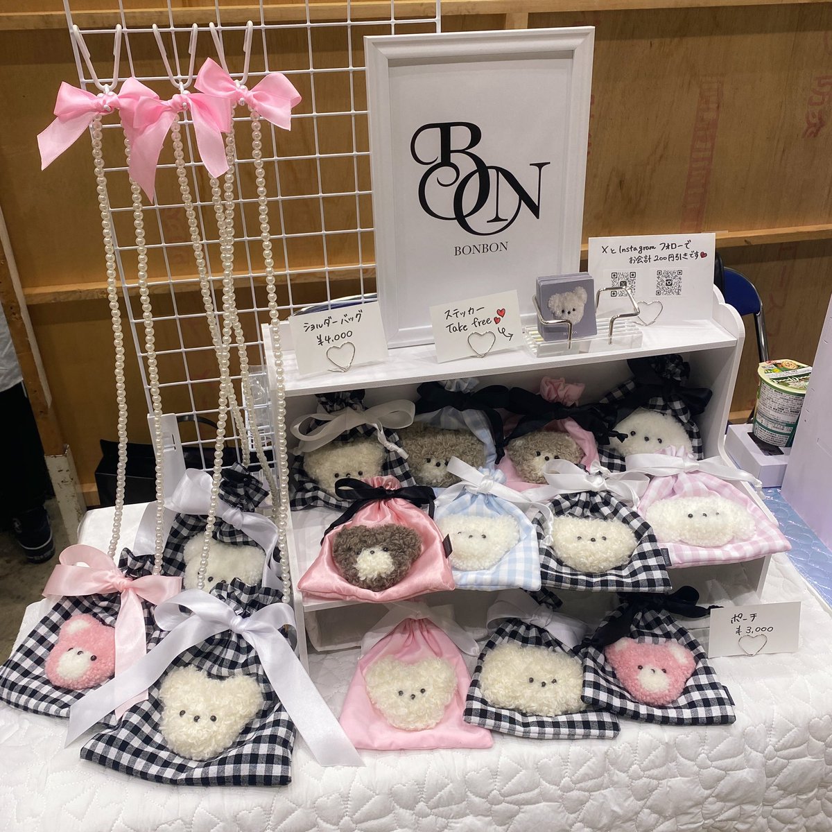 設営完了しました🐻‍❄️🎀！
#デザフェス60
#デザインフェスタ60