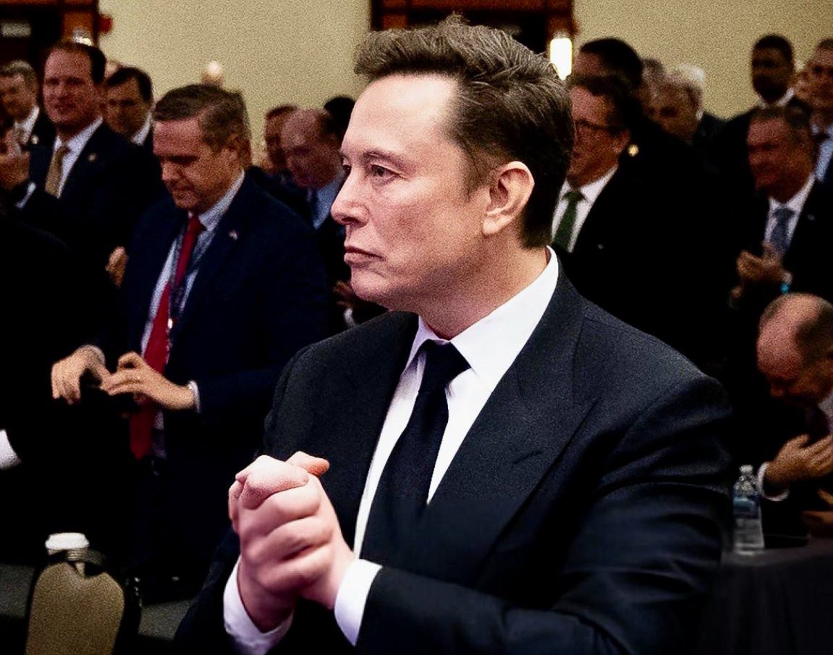 American AF 🇺🇸 on X: "BREAKING 🅱️ Elon Musk's X Corp. files notice of  appearance in Alex Jones' Infowars bankruptcy case. Speculations that Elon  could be buying Infowars. 👀 https://t.co/t0G5HgaR2Z" / X