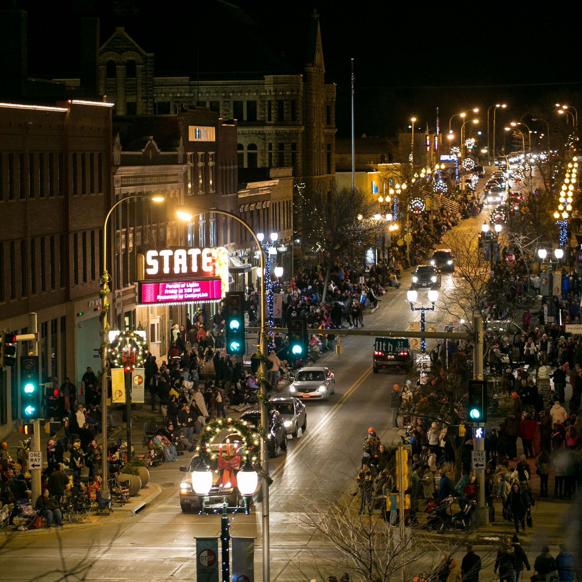 We’re less than 2 weeks away from the 32nd Annual Parade of Lights! 🎄 Tag your POL Crew and let us know who’s coming to the fun.

Thank you to our headline sponsor, First Bank &amp; Trust, for making it all possible! See you there! ✨ 
More Detail's  here: buff.ly/3Z8Tsny