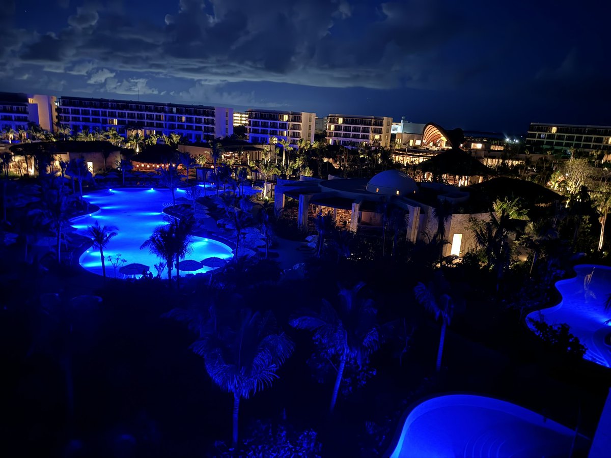 ConferenceEvent's tweet image. Group fell in love with Mexico’s Playa Blanca Costa Mujeres jungle region.  From secret, hidden spots to relax, jungle pools, massive fire pits throughout, thick towels and comfy pool loungers, great entertainment, exceptional gourmet luxury food, &amp;amp; huge rooms.