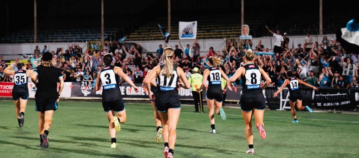 BringBackTheBars 🎹 tweet media