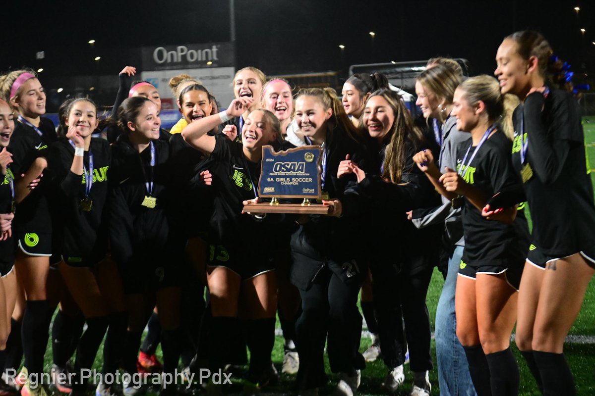 Jesuit High School tweet media