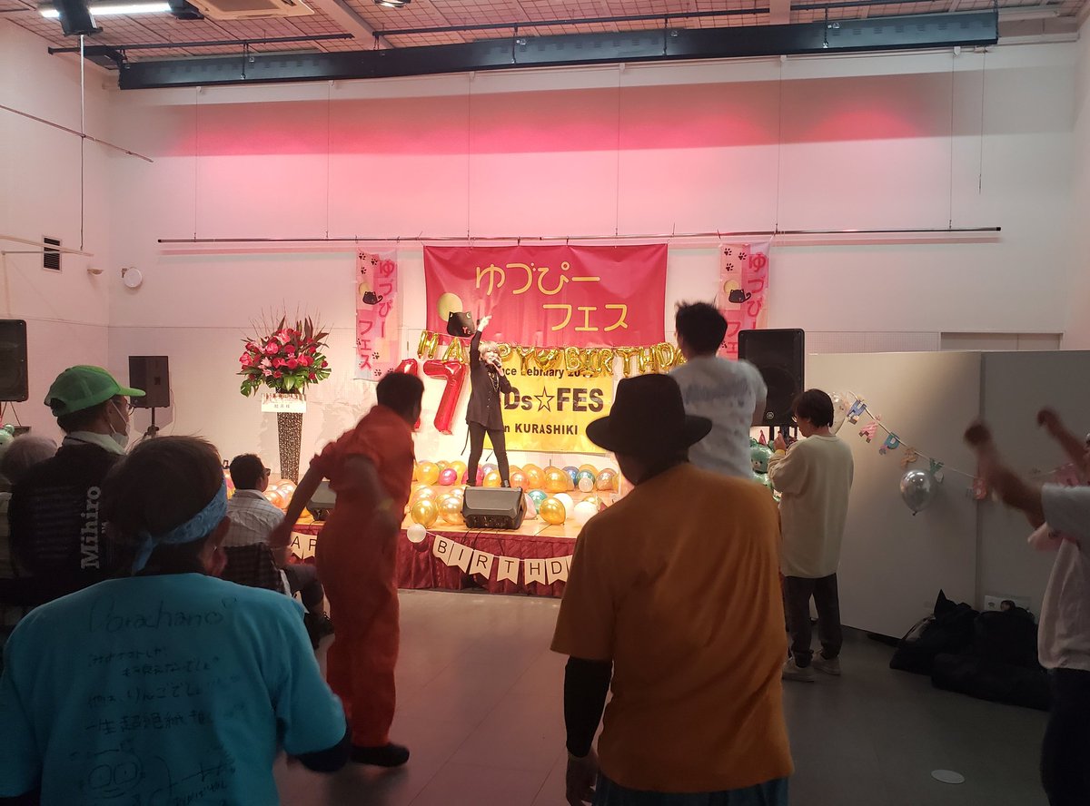 xBdRdKGPqbhIGwf's tweet image. 徳島から参加‼️
意外と徳島県外で見たのは初めてかも🐊🐊🍫🍫

#醒
#Class0
#ゆづぴーフェス