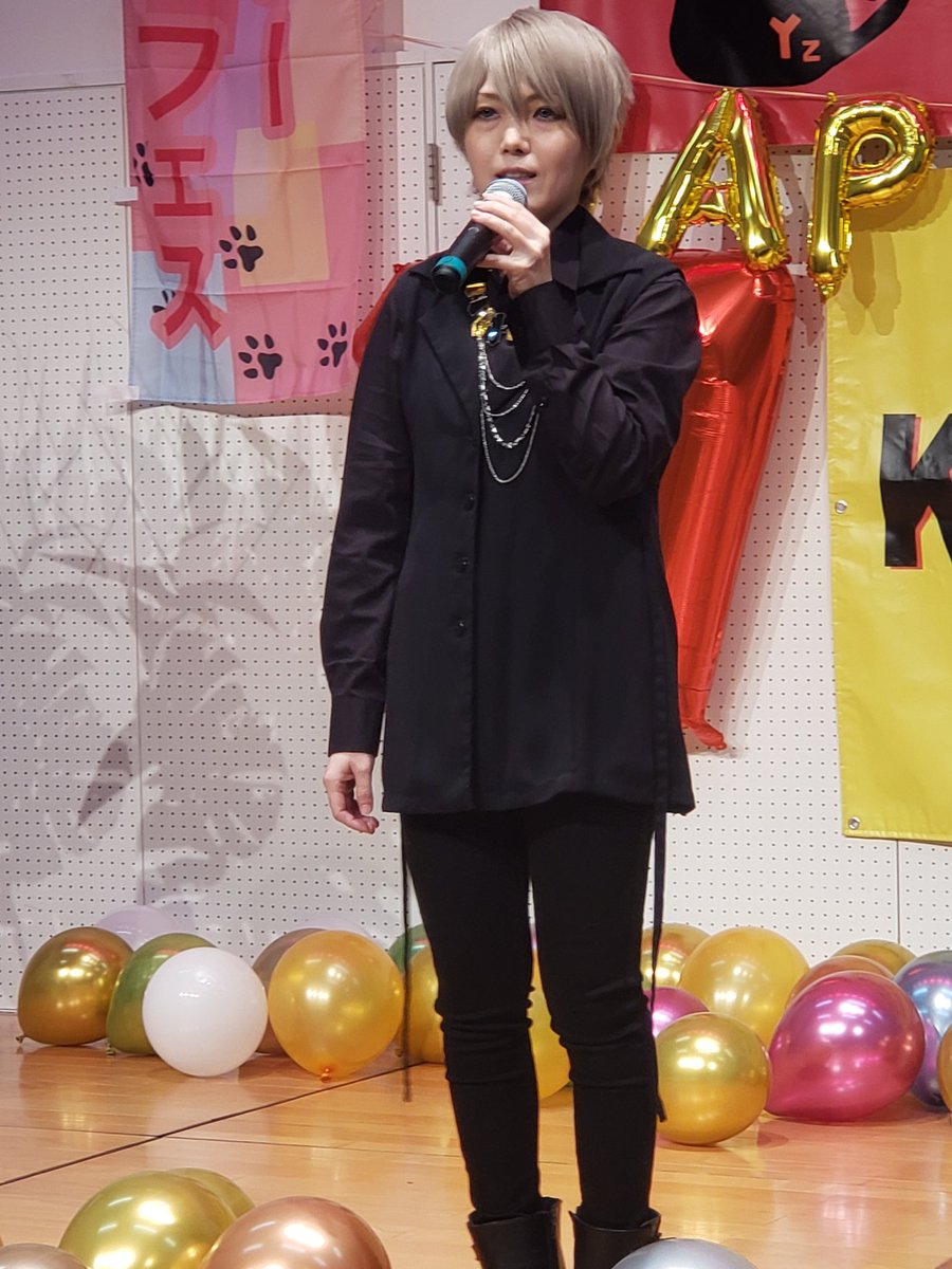 xBdRdKGPqbhIGwf's tweet image. 徳島から参加‼️
意外と徳島県外で見たのは初めてかも🐊🐊🍫🍫

#醒
#Class0
#ゆづぴーフェス